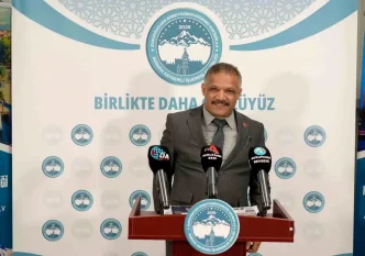 Ali Hizar Baki Ersoyun Kayserispora Destegi Takdire Sayan