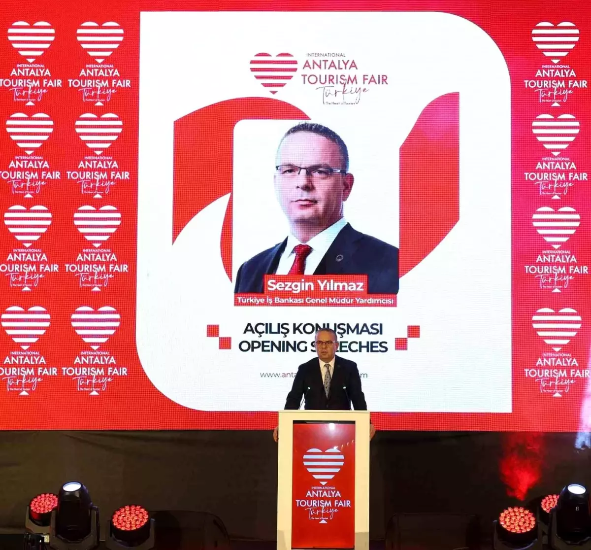 Antalya Turizm Fuarinda Is Bankasinin Dijital Platformu Mujdesi