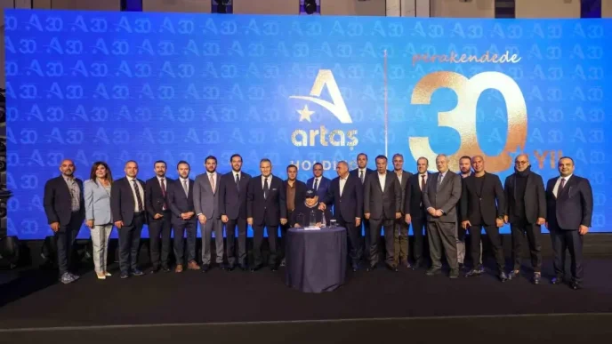 Artas Holding perakendede 30uncu yilini kutladi