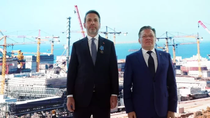 Bakan Bayraktara Rosatomdan Nukleer Is Birligi Nisani