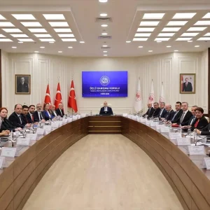 Bakan Isikhan Sendikal Haklar ve Dijital Donusum Uzerine Onemli Aciklamalar