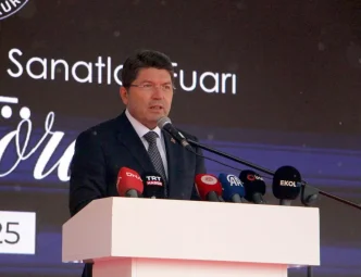 Bakan Tunc Alikoydugunuz insan haklari savunucularini serbest birakmaniz gerekir