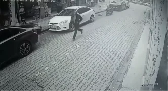Banka Soygunu Kamerada 43 Bin Lira Calan Supheli Yakalandi