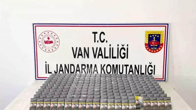 Baskalede 1470 Paket Kacak Sigara Ele Gecirildi