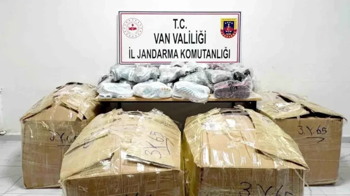 Baskalede Gumruk Kacagi Esya Ele Gecirildi