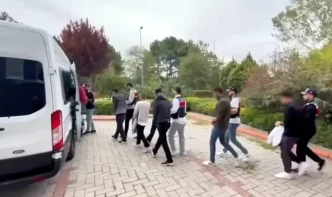 Bilisim Dostu Dolandiricilara Operasyon 12 Supheli Yakalandi