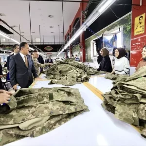 Bingol Valisi Usta Solhan Tekstil Atolyesini Ziyaret Etti