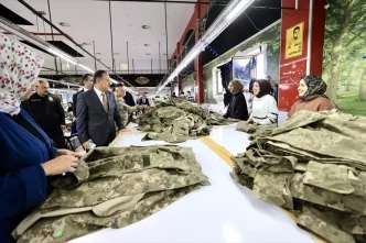 Bingol Valisi Usta Solhan Tekstil Atolyesini Ziyaret Etti