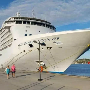 Bodruma Gelen Seven Seas Voyager Gemisi 674 Yolcu Getirdi