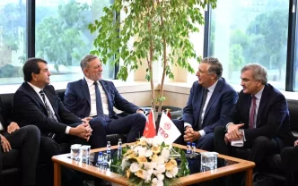 Bursa ile Ispanya Arasinda Yeni Ticari Is Birligi