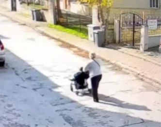 Bursa'da İş Adamının Para Dolu Çantasını Kayıp Kadın Aldı 5 Bursada Is Adaminin Para Dolu Cantasini Kayip Kadin Aldi