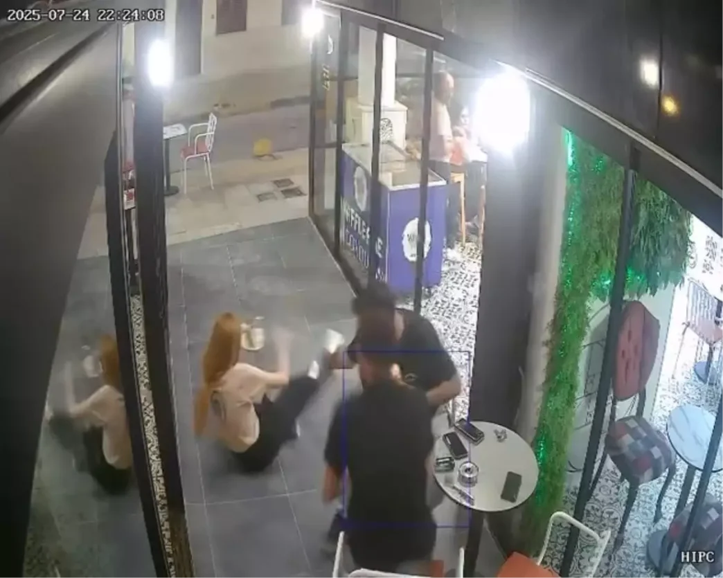 Cam kapi degil Bubi tuzagi Projesini cizen kisi bile daha