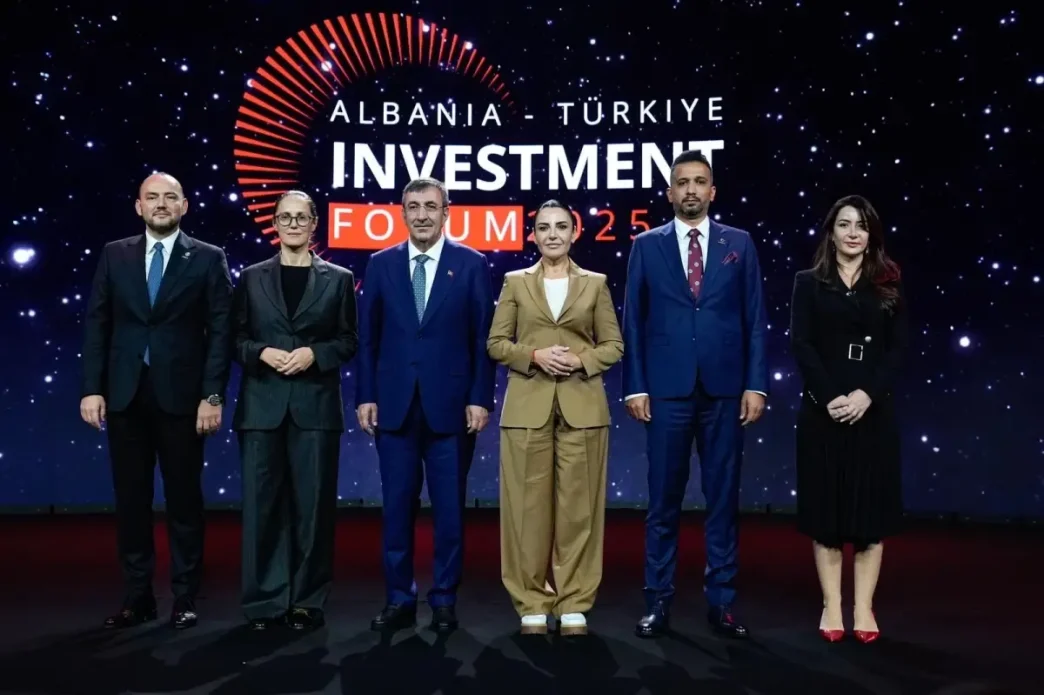 Cevdet Yilmaz Arnavutluk Turkiye Yatirim Forumuna Katildi