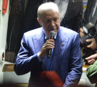 Cumhurbaskani Erdogan Rizeye geldi Ana baba ocagina gidelim