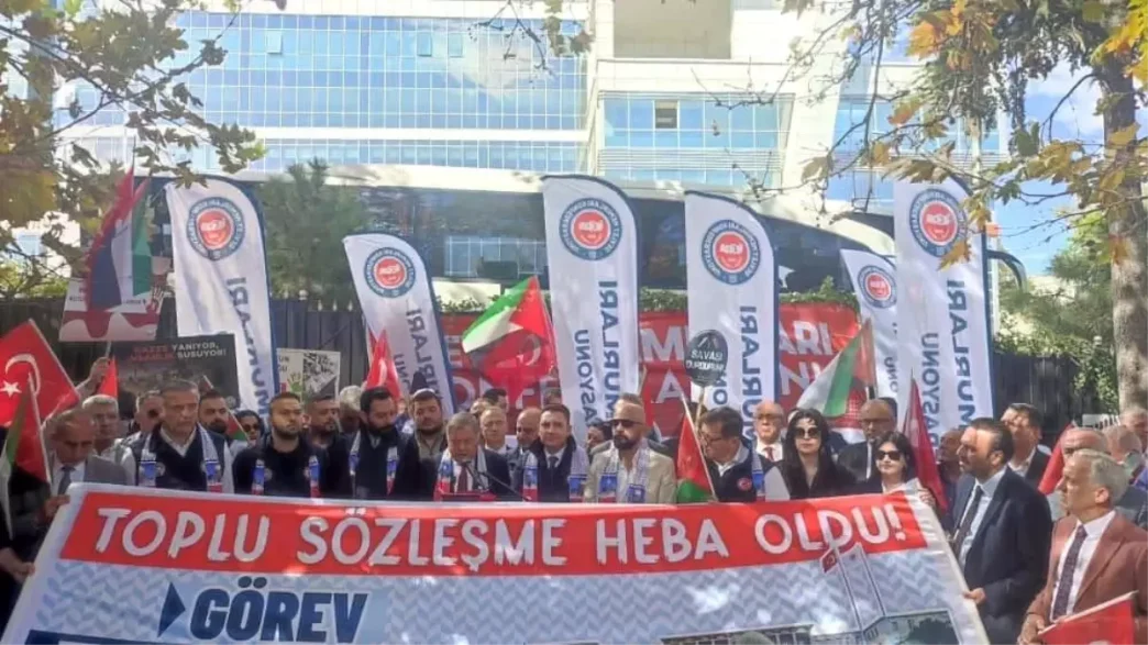 Devlet Memurlari Konfederasyonundan TUIK Onunde Eylem