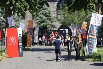Diyarbakir Kultur Yolu Festivaline Yogun Ilgi 120 Bin Ziyaretci