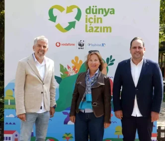 Dunya Icin Lazim Greenfest yaklasik 900 gonullu ve cocugun katilimiyla