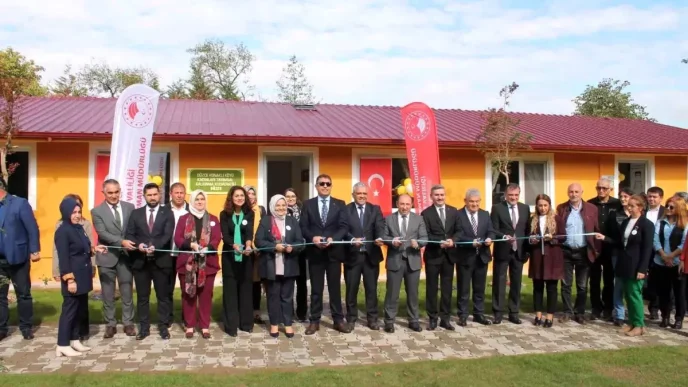 Duzcede Kadin Ureticilerden Tarimsal Kalkinma Kooperatifi Acilisi