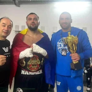 EC BOXINGin Boksorleri Romanyada Nakavtla Galip Geldi