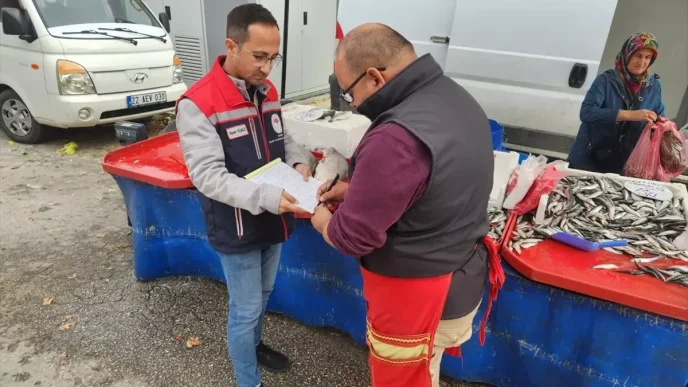 Edirnede Balik Satis Noktalarina Denetim Gerceklestirildi