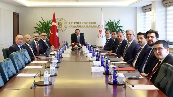 Enerji Bakani Bayraktar Masdar CEOsu ile Yenilenebilir Enerji Is Birligi