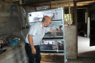 Engelli Cocuklarina ve Ailesine Destek Olmak Icin Tavuk Ciftligi Kurdu