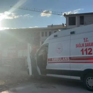Erzincanda Isciler Catiya Cikti Kriz Odeme ile Cozuldu
