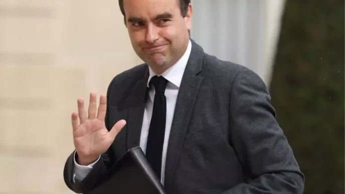 Fransada Yeni Hukumet Kuruldu Haberler