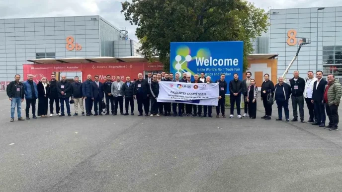 Gaziantep Kimya Plastik Ihracat Takimi Dunyanin En Buyuk Fuarinda Temaslarda
