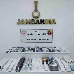 Gaziantepte Kacak Elektronik Urun Operasyonu 1975000 TL Degerinde Urun Ele