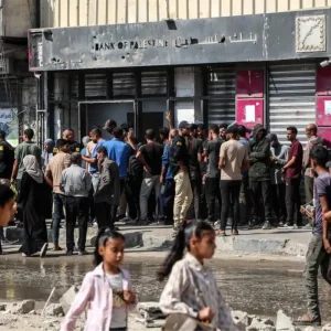 Gazzede Bankalar Yeniden Faaliyete Gecti Ancak Nakit Sorunu Devam Ediyor