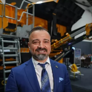 Girisimci Fatih Bozkurt 17 Yilda 4 Fabrika Kurdu