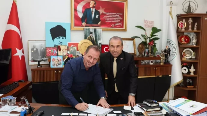 Gulnar Belediyesi ve Egitim Bir Sen Arasinda Indirim Protokolu Imzalandi