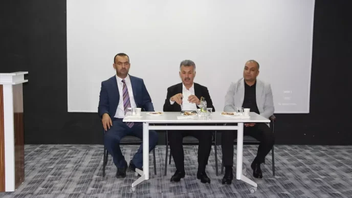 Guroymak Belediye Baskani Esref Mutlu Esnaf ve Vatandaslarla Toplanti Duzenledi