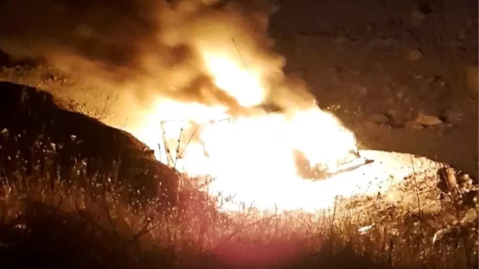 Hakkaride Park Halindeki Madenci Araci Alev Aldi