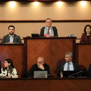 IBB Meclisinde Ulasim ve Kultur Sanat Tarifelerine Zam Gundemi