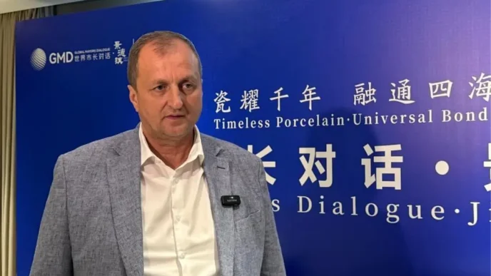 Iznik ve Jingdezhen Arasinda Seramik Isbirligi