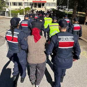 Kablo Hirsizligi Operasyonu 9 Zanli Tutuklandi
