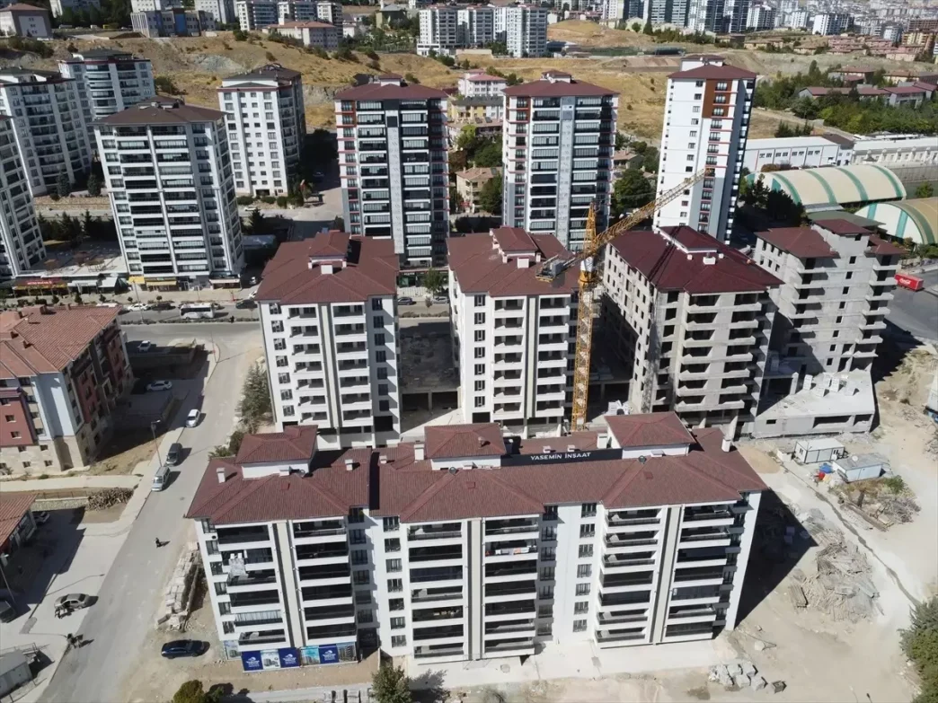 Kahramanmaras Depremleri Sonrasi Elazigda Yerinde Donusum Projesi Basariyla Uygulaniyor
