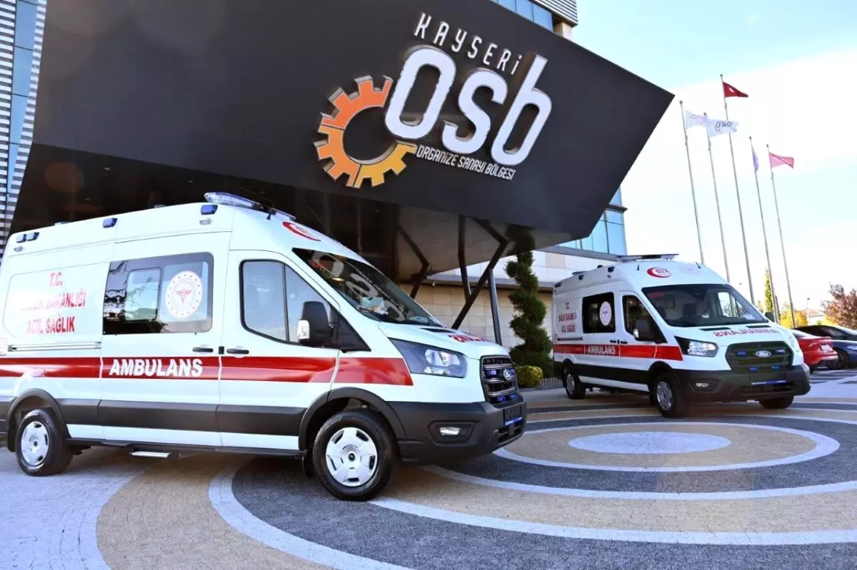 Kayseri OSB Saglik Mudurlugune Iki Yeni Ambulans Daha Kazandirdi