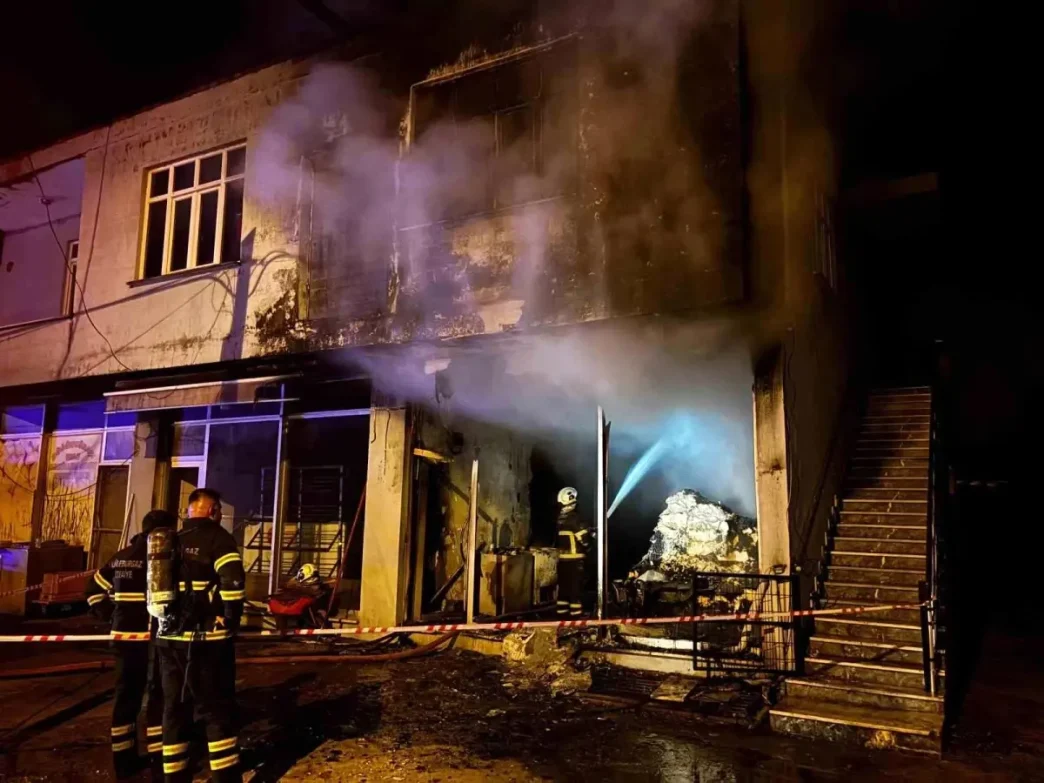 Kirklarelinde Ekmek Firininda Yangin Maddi Hasar Olustu