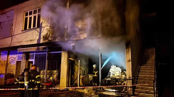 Kırklareli'nde Ekmek Fırınında Yangın: Maddi Hasar Oluştu 8 Kirklarelinde Ekmek Firininda Yangin Maddi Hasar Olustu
