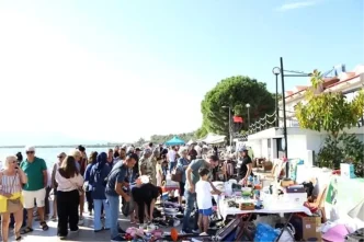 Köyceğiz İkinci El Pazarı'na Yoğun İlgi 6 Koycegiz Ikinci El Pazarina Yogun Ilgi