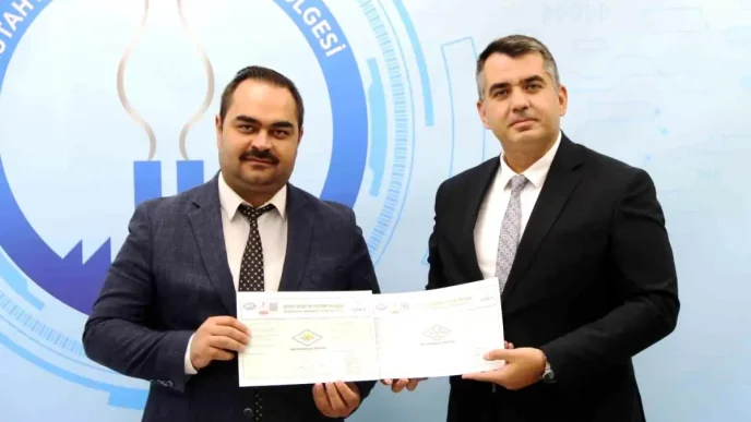 Kutahya OSB ISO 9001 ve ISO 14001 Belgelerini Aldi