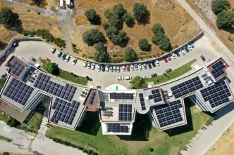 MCBU kampusu elektrik ihtiyacini Enerjisa ile gunesten saglayacak