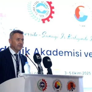MTSO Baskani Cakir Tezler Is Dunyasi ile Bulusturulmali