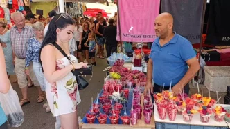 Manavgat Persembe Pazarinda Turist Izdihami