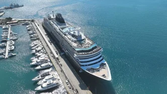 Muglanin Marmaris Iline 695 Yolcu Tasiyan Kruvaziyer Geldi