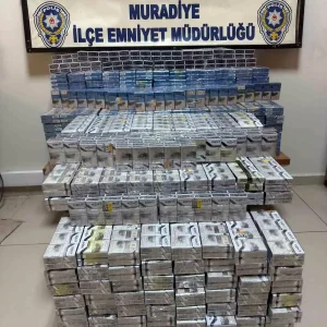 Muradiyede 3 Bin 750 Paket Kacak Sigara Ele Gecirildi