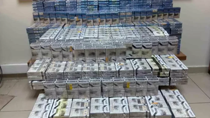 Muradiyede 3 Bin 750 Paket Kacak Sigara Ele Gecirildi